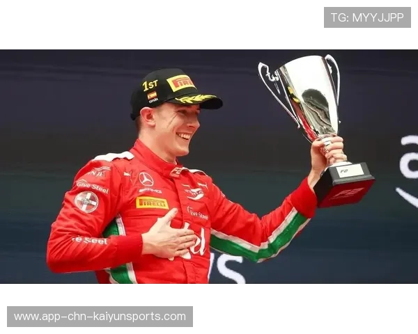 新秀车手首次登台领奖